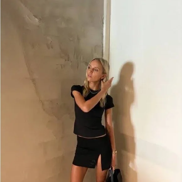 With Harper Lu mini mesh skirt - size xs/s - Picture 3 of 3